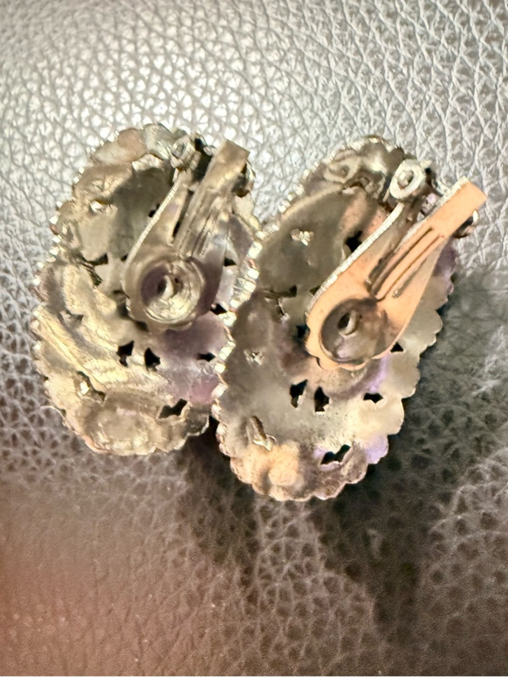Vintage Oval Purple Cabochon Clip On Earrings - Picture 3 of 4